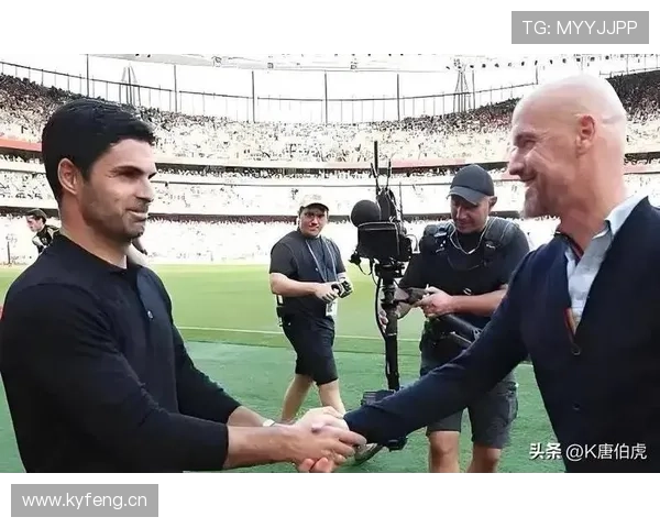 阿尔特塔与滕哈赫对决中的策略与挑战分析，英超战场的状态与表现走势