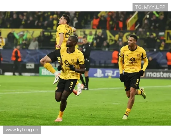 多特蒙德崩盘不是偶然!年轻阵容撑不住,问题藏不住了